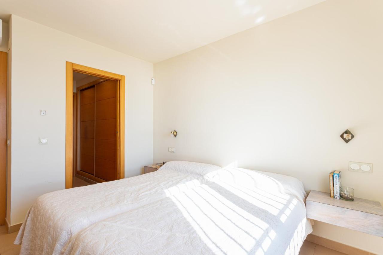 Charming Villa On The Seafront Marbella Eksteriør bilde