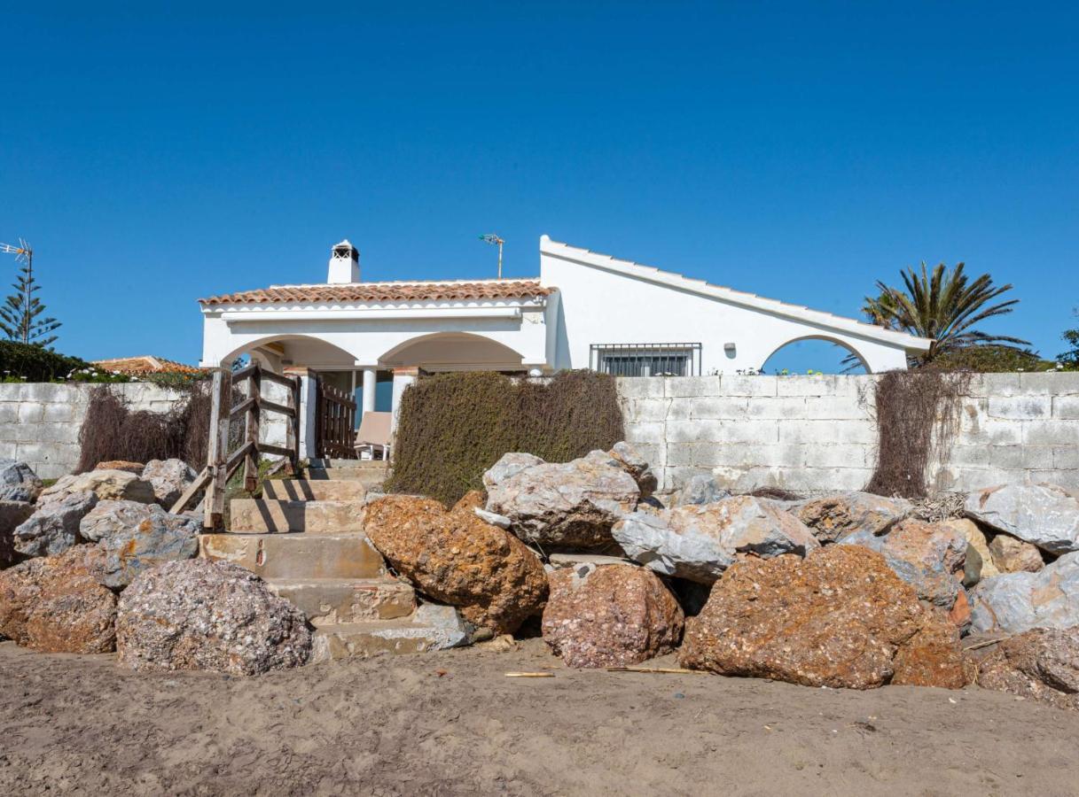 Charming Villa On The Seafront Marbella Eksteriør bilde