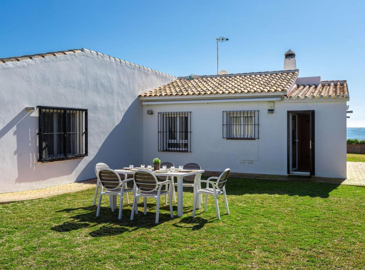 Charming Villa On The Seafront Marbella Eksteriør bilde
